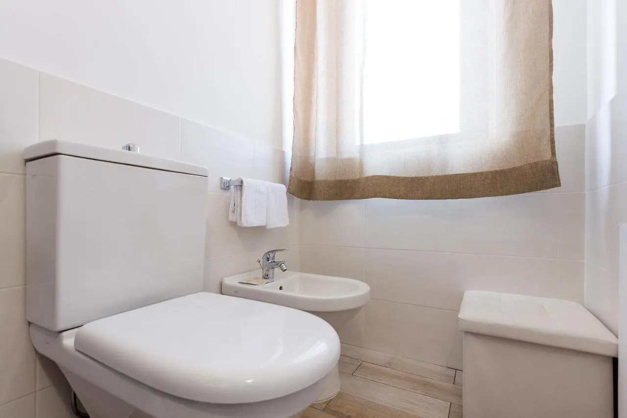 Centre Apartment Grotte Bianche كاتانيا